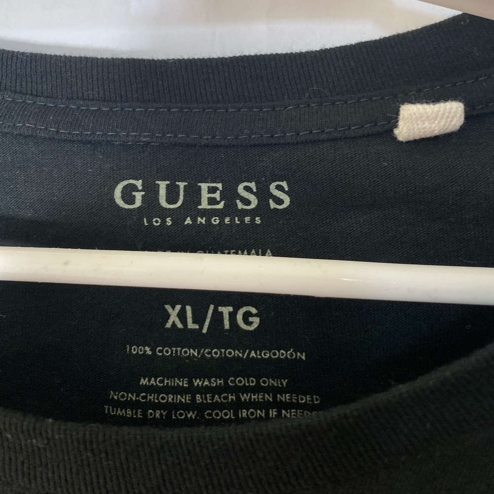 Guess Jeans Company Long Sleeve Size XL - Picture 3 of 4